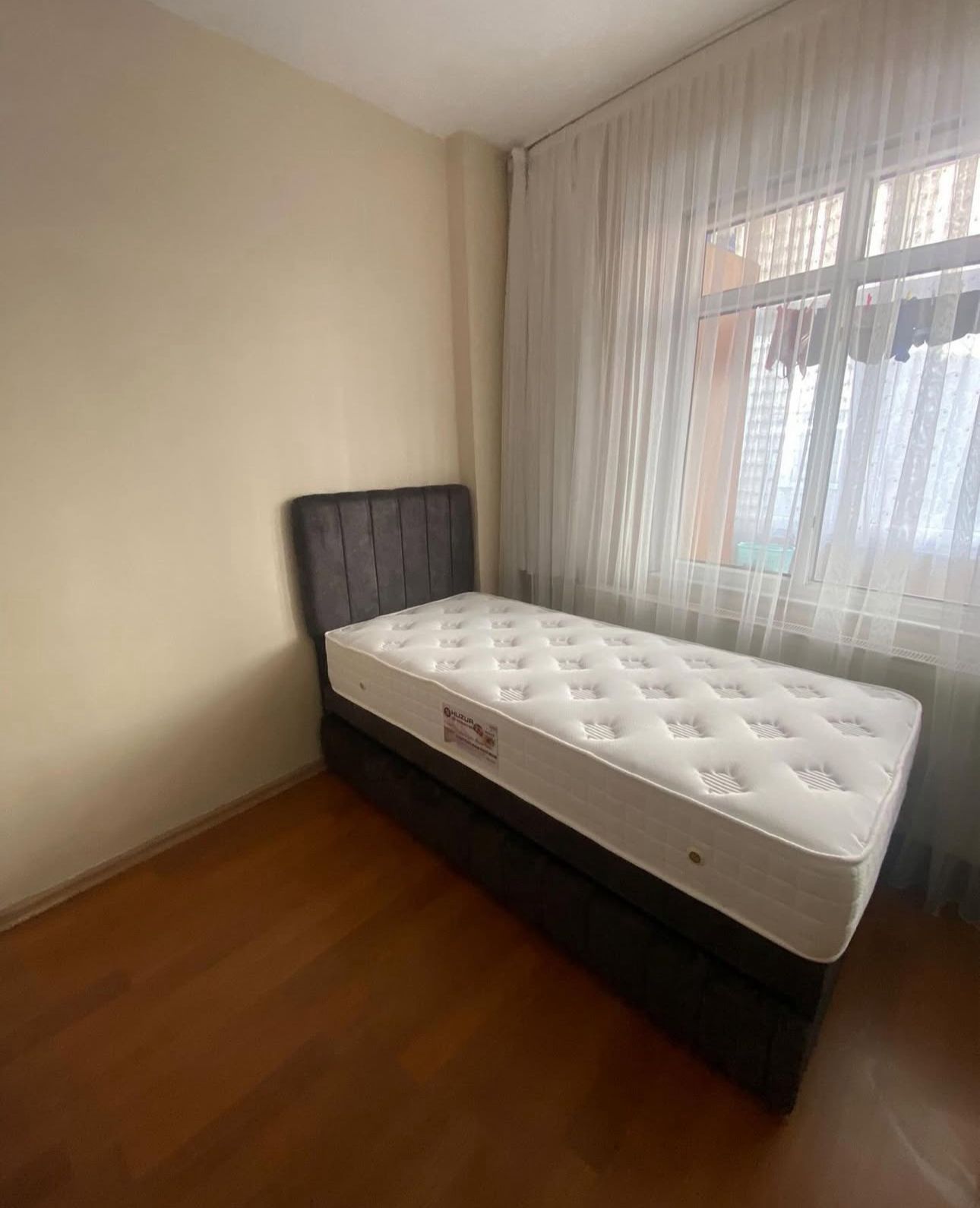 seçil
